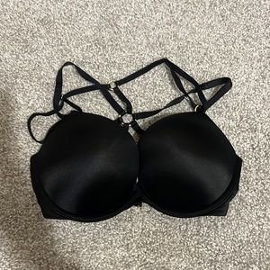 COPY - New with tag/ Victoria Secret Bombshell Bra/ 32D